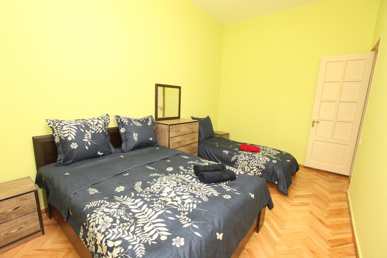 Apartment At Stalin House Tbilisi Luaran gambar