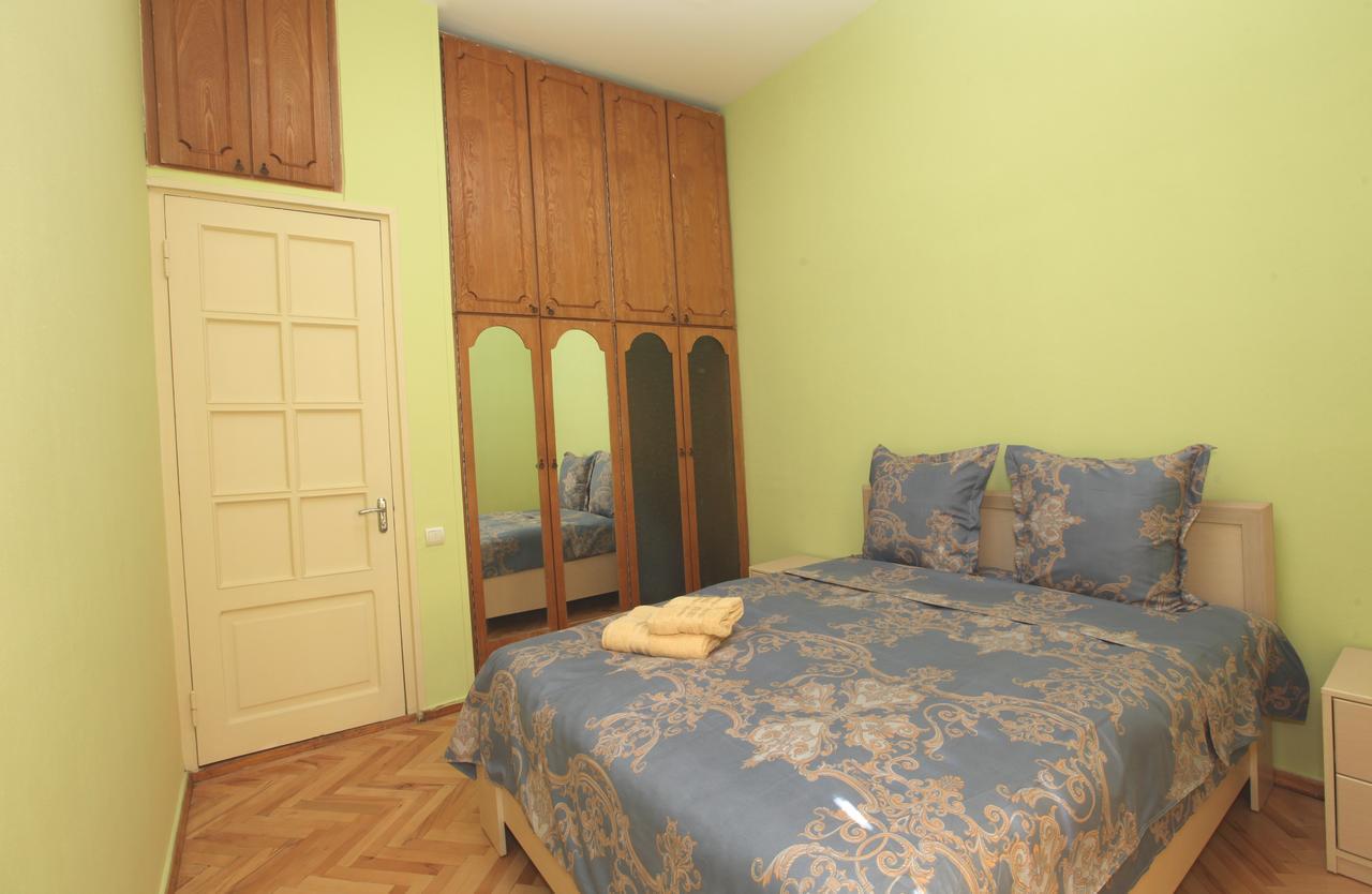 Apartment At Stalin House Tbilisi Luaran gambar